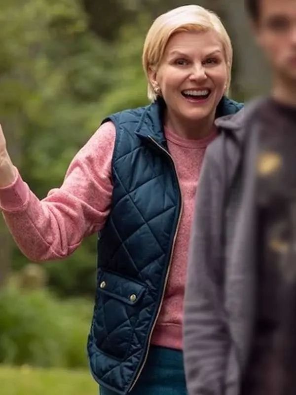 Ginny and Georgia S03 Jennifer Robertson Blue Puffer Vest