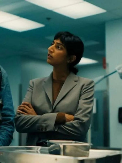 トゥー・マッチ・ミーガン・スタルターのブルーウールコート